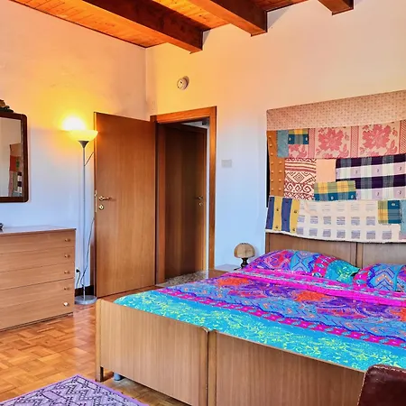 Luce Fantasia E Tv 70p A 2 Minuti Dalla Lägenhet