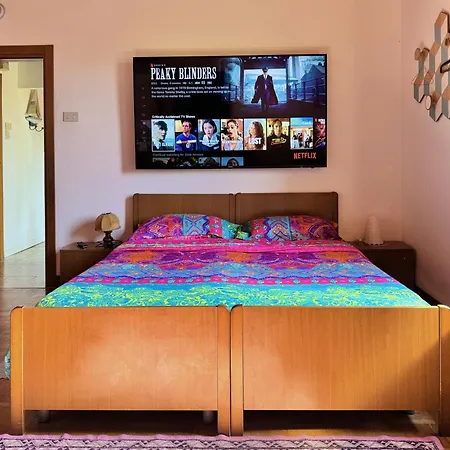 Luce Fantasia E Tv 70p A 2 Minuti Dalla Venezia Lido