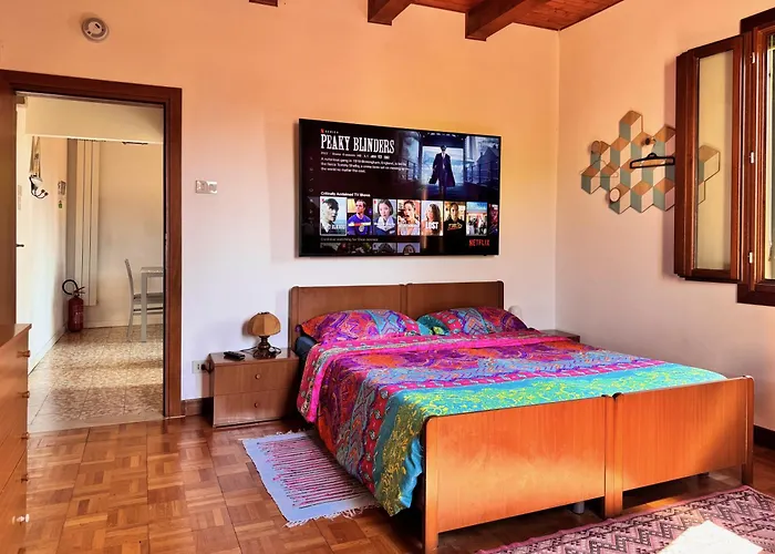 Luce Fantasia E Tv 70p A 2 Minuti Dalla Lejlighed Venedigs Lido