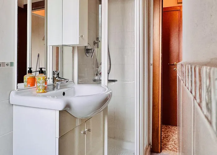 Luce Fantasia E Tv 70p A 2 Minuti Dalla Lejlighed Venedigs Lido