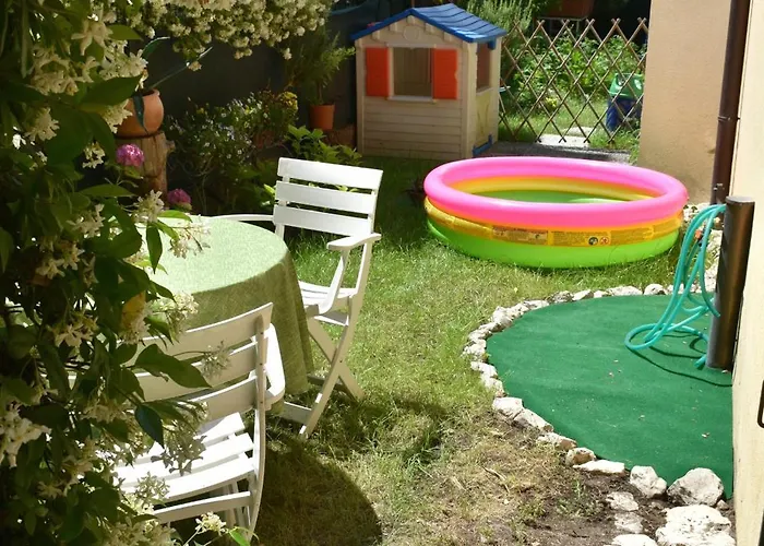 Luce Fantasia E Tv 70p A 2 Minuti Dalla